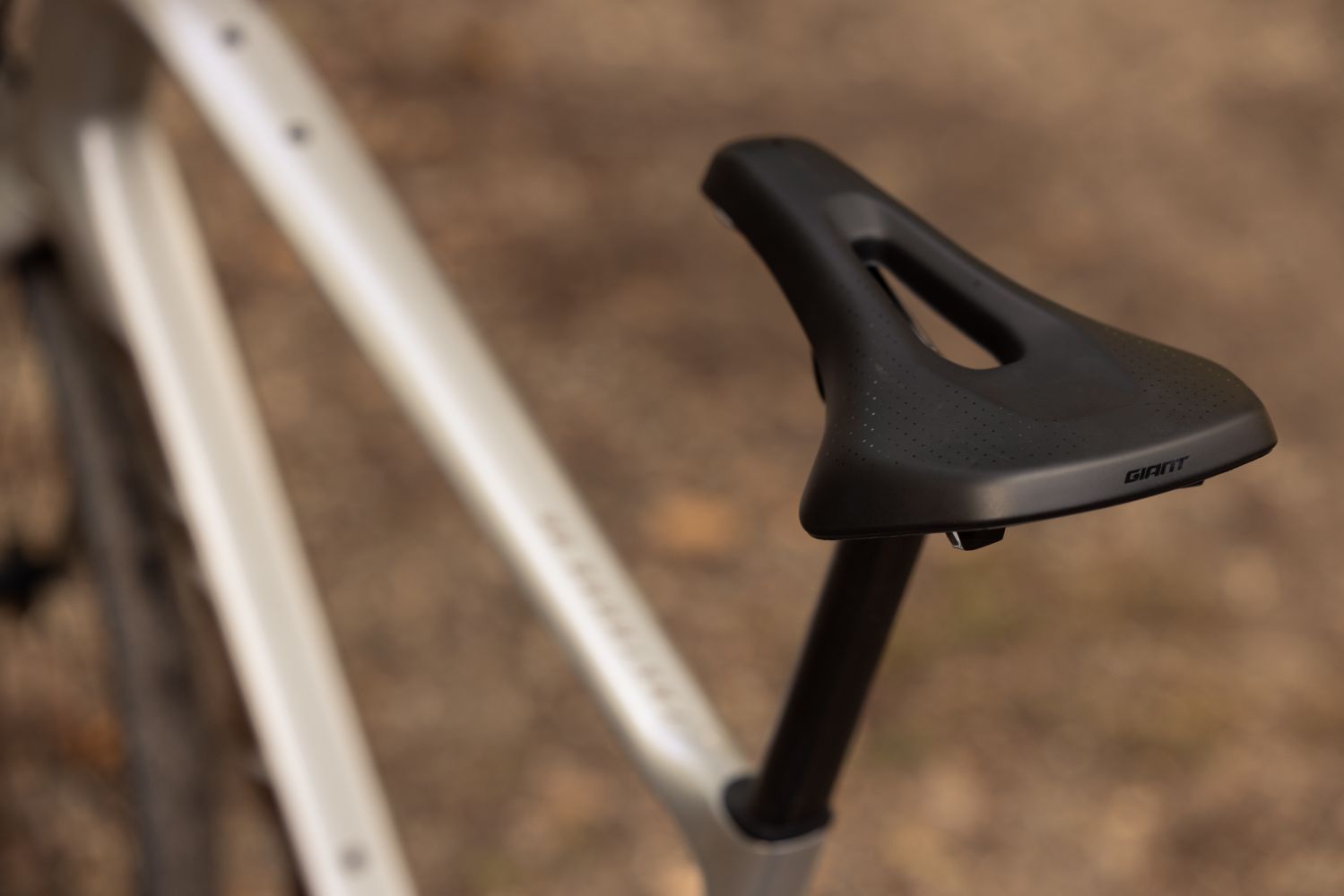 Sadul GIANT ERGO CONTACT - Image 4