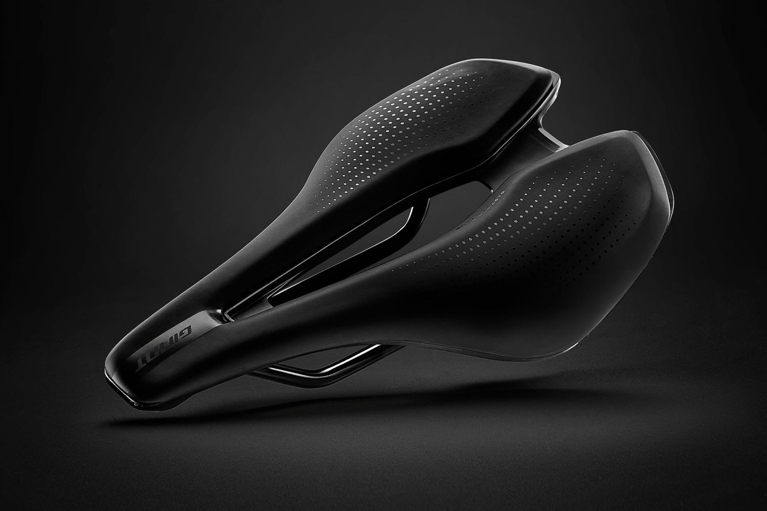 Sadul GIANT Fleet SL must - Image 4